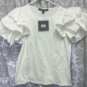 White top with ruffle sleeve sz s nwt